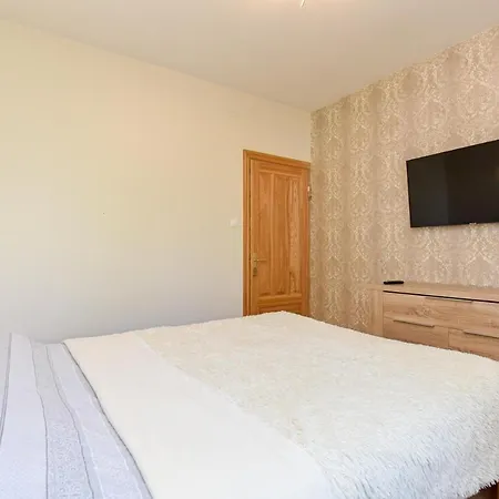 Апартаменты Medziotoju In Old *