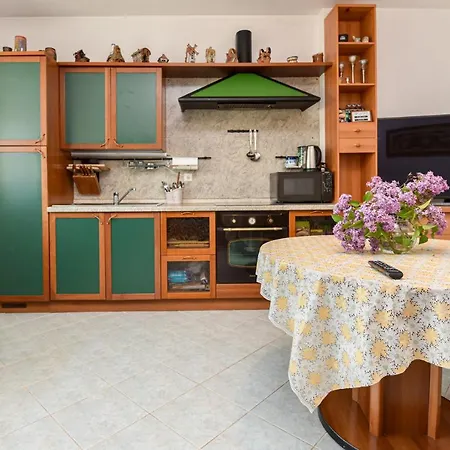 Medziotoju In Old Apartment *