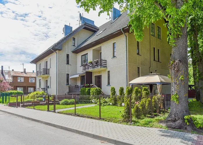 Medziotoju In Old Appartamento Palanga